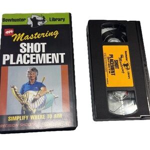 Archery “ Mastering Shot Placement “From The Bowhunter Library VTG VH